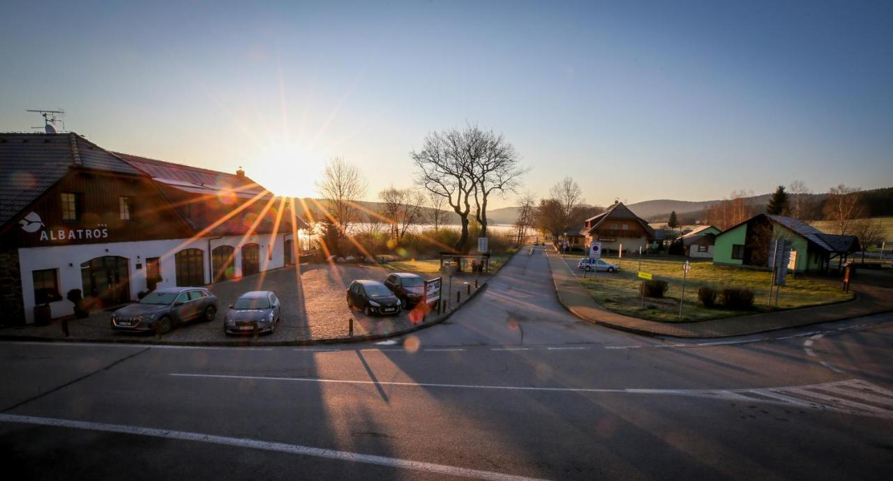Penzion Vyton Hotel Přední Výtoň Екстериор снимка